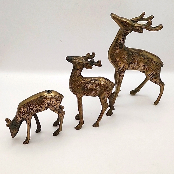 Vintage Brass Deer 3 Count 6" 4" & 3" - Picture 1 of 13